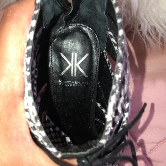 Kardashian Kollection Ankle Boots - Picture 9 of 12